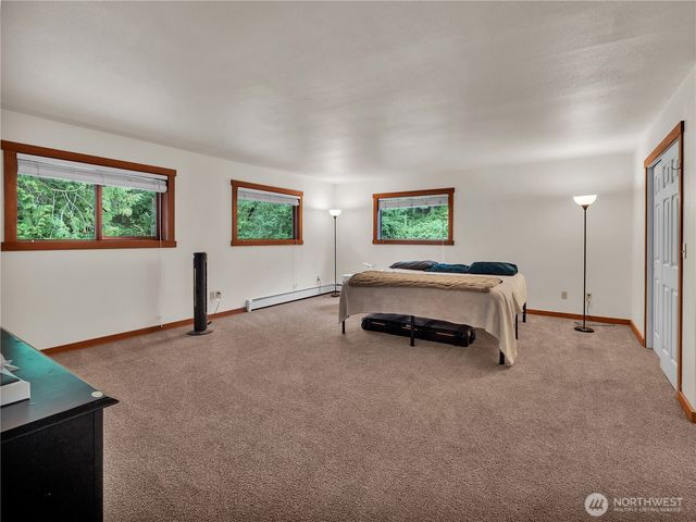 17261 Golden View Avenue, La Conner, WA 98257