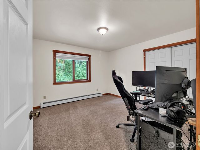 17261 Golden View Avenue, La Conner, WA 98257