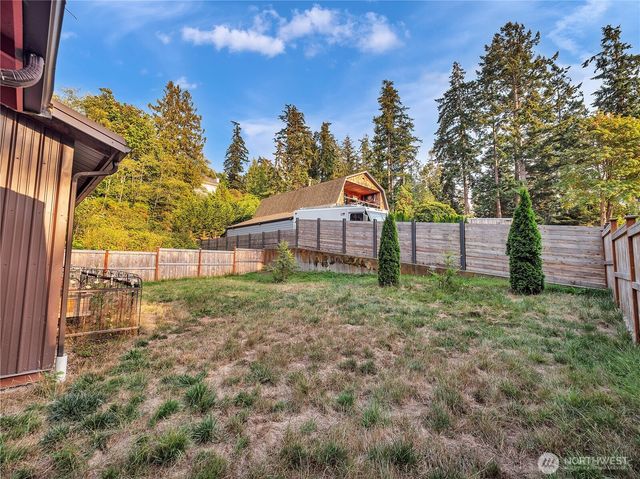 17261 Golden View Avenue, La Conner, WA 98257