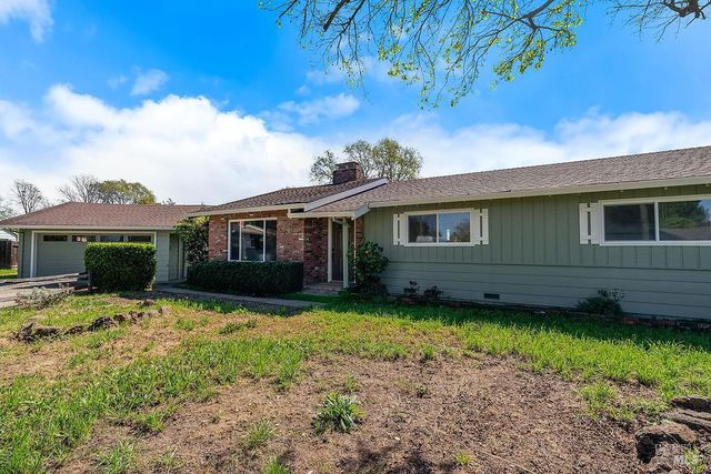 878 Pauline Ct, Santa Rosa, CA 95401