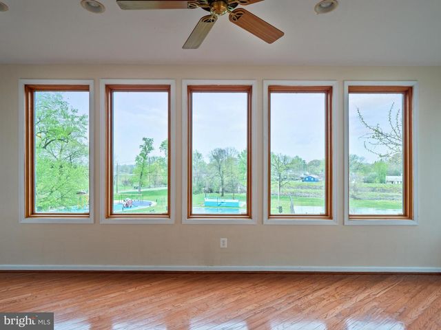 4907 37TH PL, Hyattsville, MD 20782
