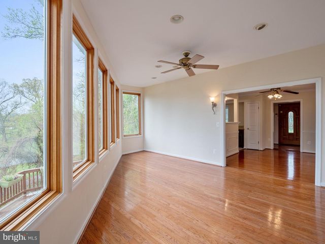 4907 37TH PL, Hyattsville, MD 20782