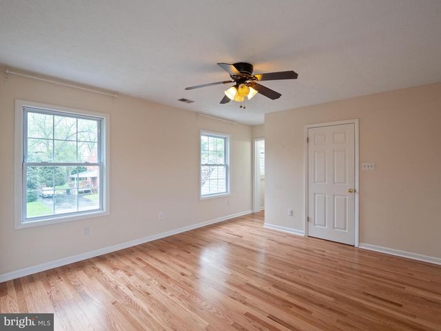 4907 37TH PL, Hyattsville, MD 20782