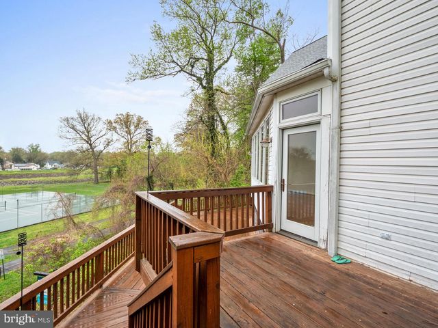 4907 37TH PL, Hyattsville, MD 20782