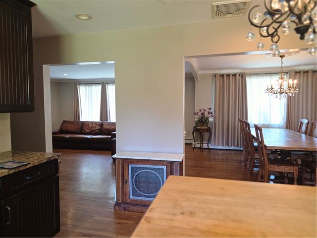 218 Oaklawn Avenue, Cranston, RI 02920