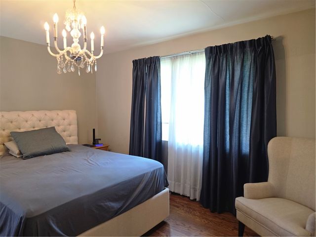 218 Oaklawn Avenue, Cranston, RI 02920