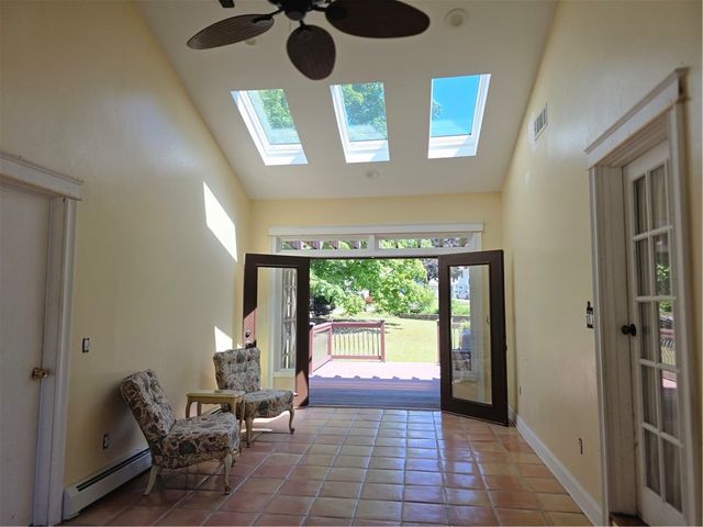 218 Oaklawn Avenue, Cranston, RI 02920