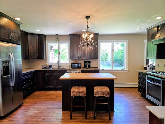 218 Oaklawn Avenue, Cranston, RI 02920