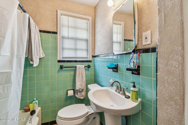 2660 GALE Court, Jacksonville, FL 32204