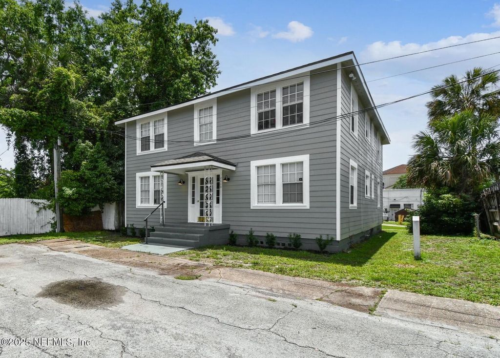 2660 GALE Court, Jacksonville, FL 32204