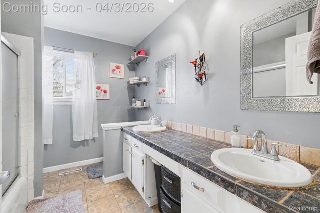 7377 Grandwood Drive, Mundy Township, MI 48473