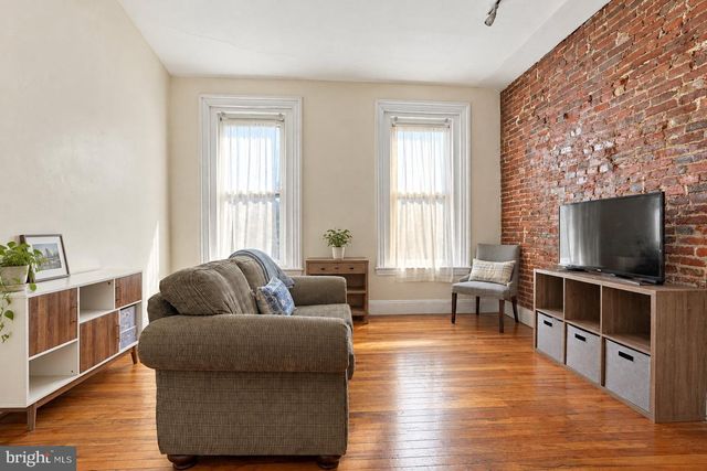 313 GREEN ST, Philadelphia, PA 19123