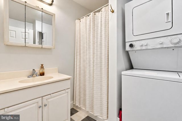 313 GREEN ST, Philadelphia, PA 19123