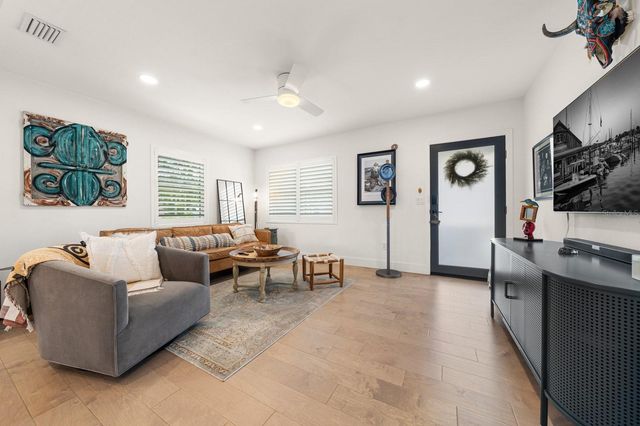 512 ROANOKE STREET, Dunedin, FL 34698