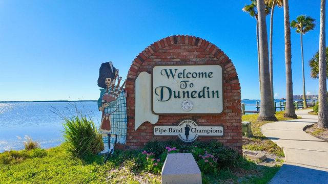 512 ROANOKE STREET, Dunedin, FL 34698