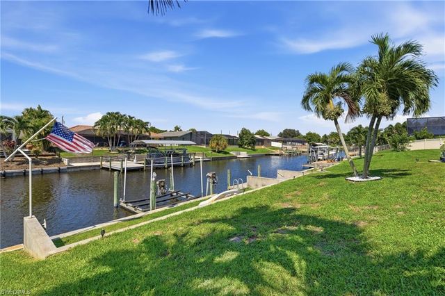 1421 SE 29th TER, Cape Coral, FL 33904