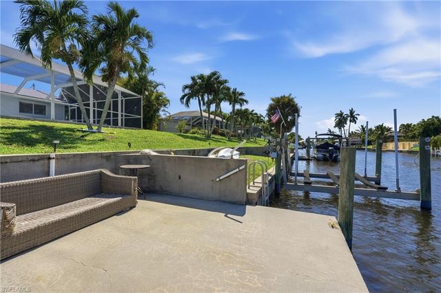 1421 SE 29th TER, Cape Coral, FL 33904