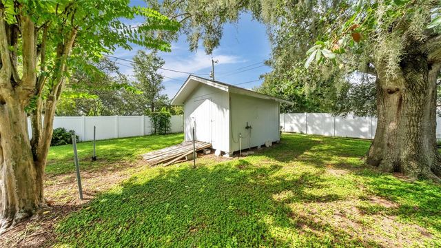 6137 WATERMAN LANE, Lakeland, FL 33812