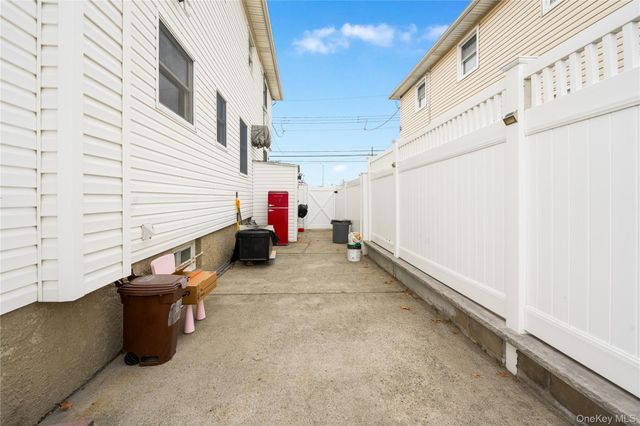 81 Houston street, Staten Island, NY 10302