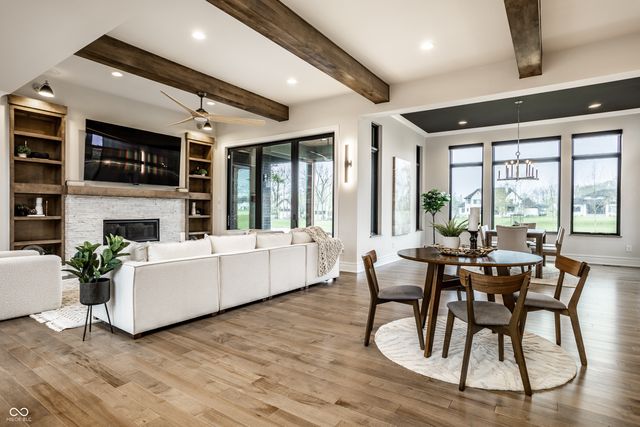 4292 Alderborough Way, Zionsville, IN 46077