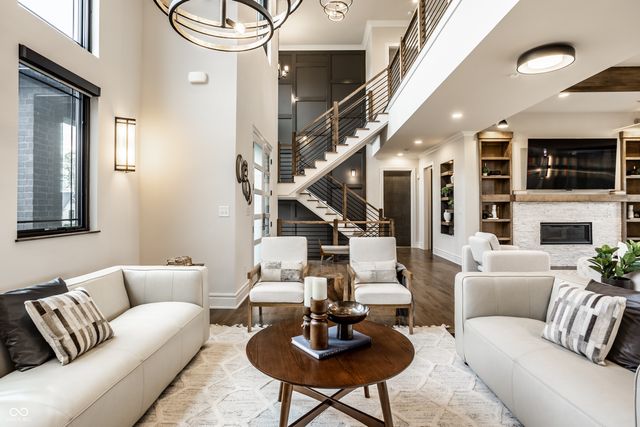 4292 Alderborough Way, Zionsville, IN 46077