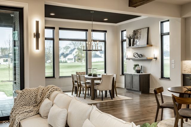 4292 Alderborough Way, Zionsville, IN 46077