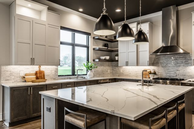 4292 Alderborough Way, Zionsville, IN 46077