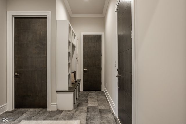 4292 Alderborough Way, Zionsville, IN 46077