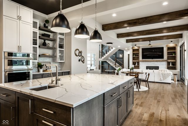 4292 Alderborough Way, Zionsville, IN 46077