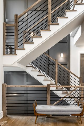 4292 Alderborough Way, Zionsville, IN 46077