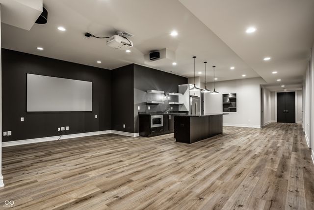 4292 Alderborough Way, Zionsville, IN 46077