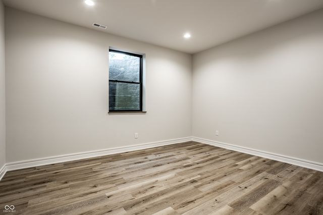 4292 Alderborough Way, Zionsville, IN 46077