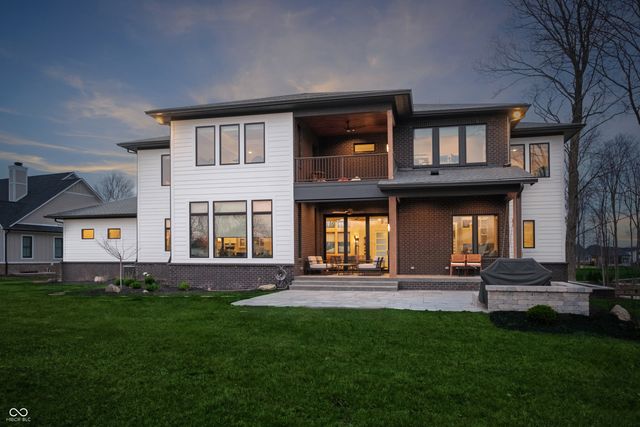 4292 Alderborough Way, Zionsville, IN 46077