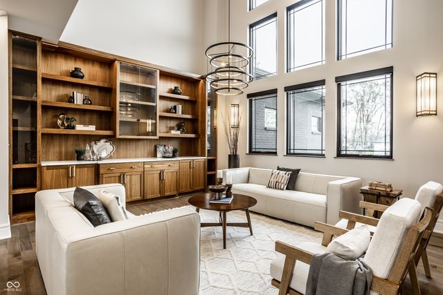 4292 Alderborough Way, Zionsville, IN 46077