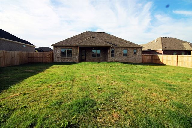 851 Petit Jean Street, Prairie Grove, AR 72753