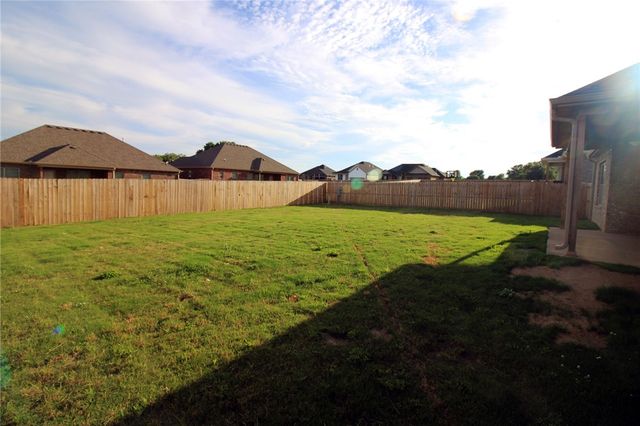 851 Petit Jean Street, Prairie Grove, AR 72753