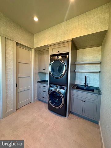 4 FOXTROT KNOLL LN, Middleburg, VA 20117