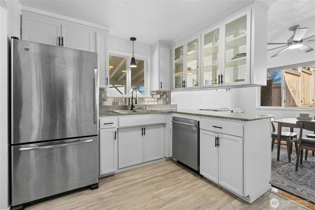 219 SW 108th Street, Seattle, WA 98146