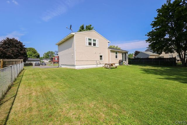 8038 Candela Lane, Clay, NY 13041