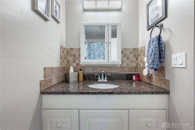4501 Strathaven Drive, Riverside, OH 45424