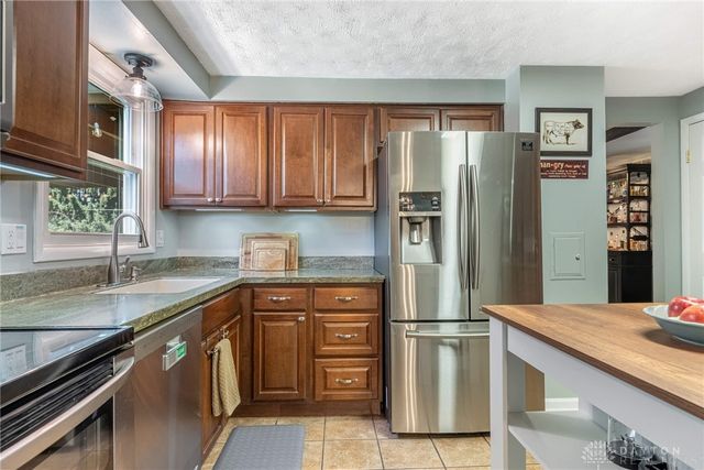 4501 Strathaven Drive, Riverside, OH 45424