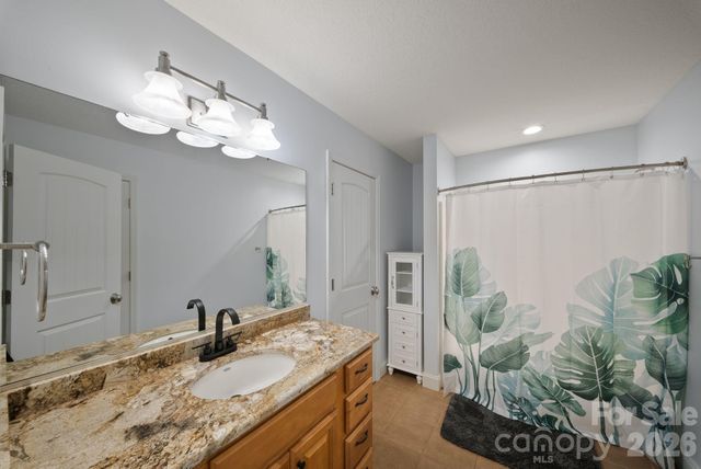 21 Hope Road, Weaverville, NC 28787