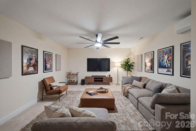 21 Hope Road, Weaverville, NC 28787