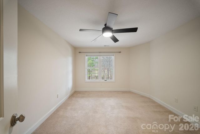 21 Hope Road, Weaverville, NC 28787