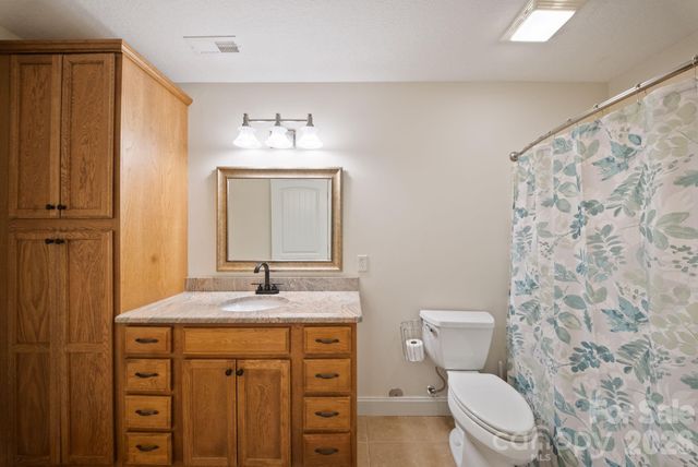 21 Hope Road, Weaverville, NC 28787