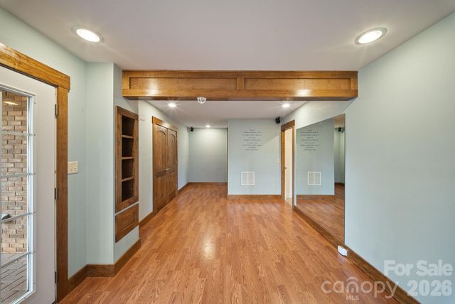 21 Hope Road, Weaverville, NC 28787