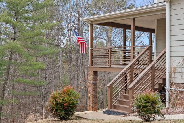 21 Hope Road, Weaverville, NC 28787