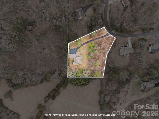 21 Hope Road, Weaverville, NC 28787