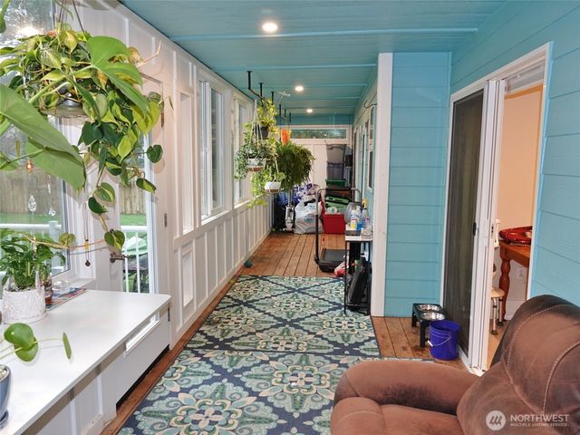 102 N Oar Loop NW, Ocean Shores, WA 98569