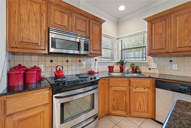 2218 Brougham Place, College Station, TX 77845